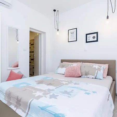 Bell Memories- Two Bedroom With Balcony And Sea View A3 Cavtat