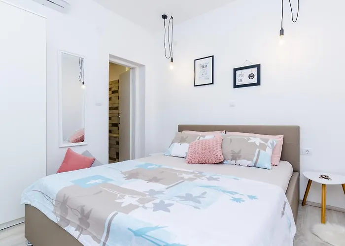 Bell Memories- Two Bedroom With Balcony And Sea View A3 Cavtat
