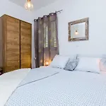 Bell Memories- Two Bedroom With Balcony And Sea View A3 *
